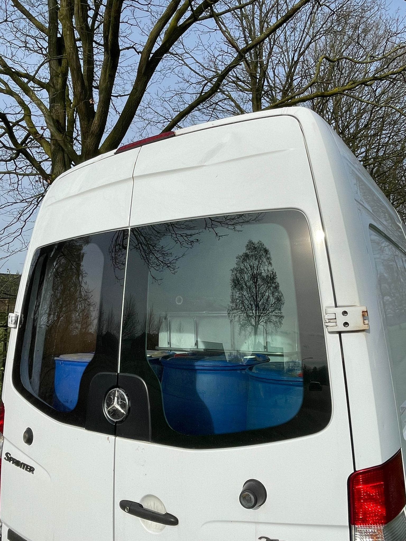pbweek40_25109_lokbus